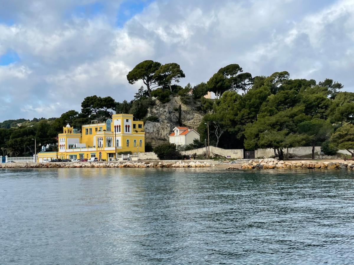 Au Coeur du Vieux Toulon: Renovated Calm Oasis with Elevator Apartment Exterior photo